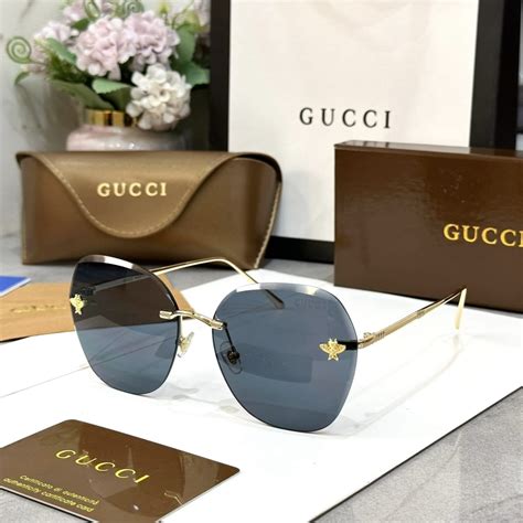 gucci glasses with a bee on them|Gucci sunglasses bee collection.